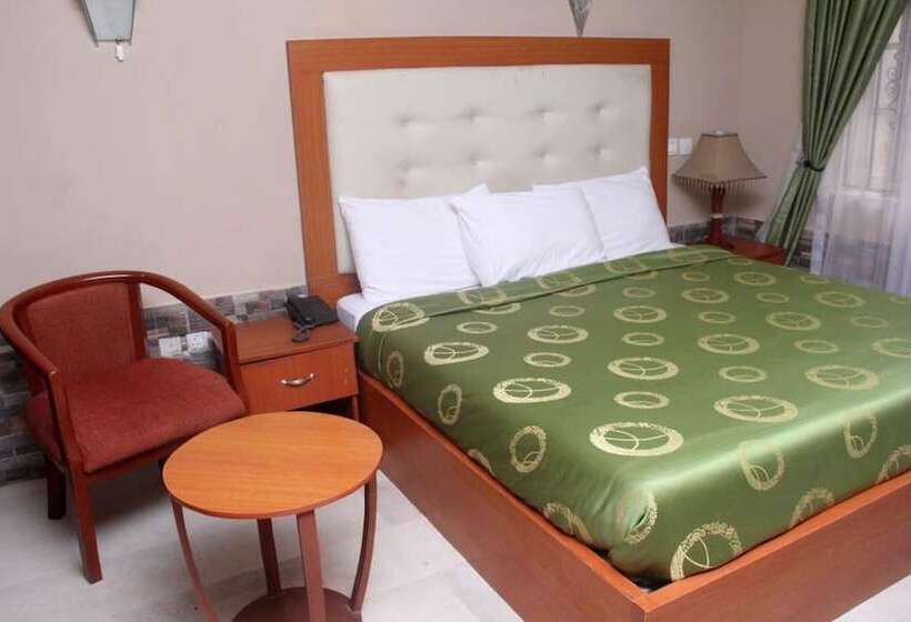 هتل Silver Grandeur