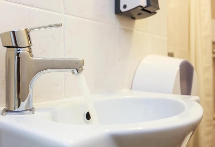 בית מלון כפרי Winterfell On Taganskaya Square