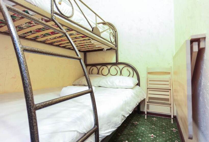 בית מלון כפרי Winterfell On Taganskaya Square