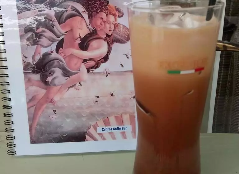 هتل Zefiros