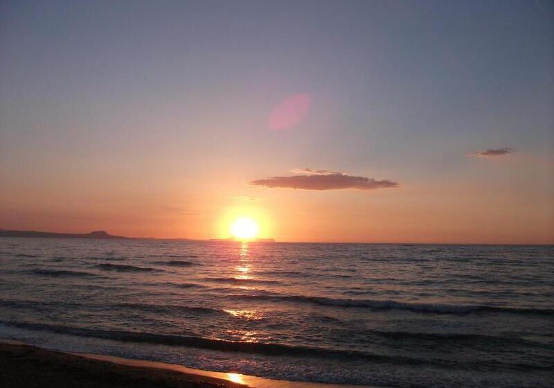 Almyra Apartments & Suites