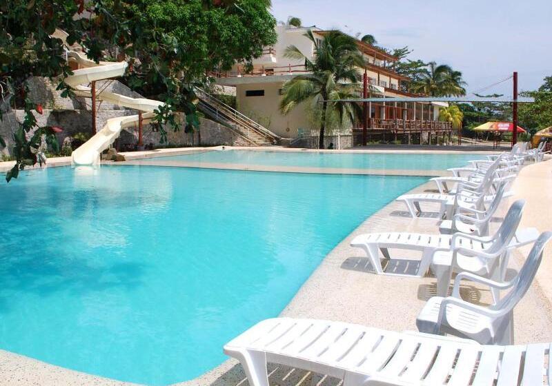 Hotel Almont Beach Resort