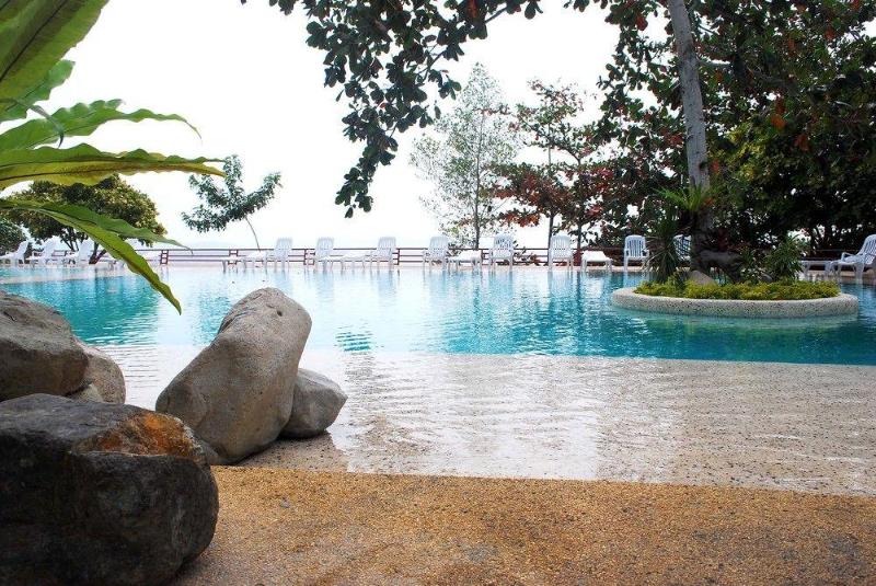 Hotel Almont Beach Resort