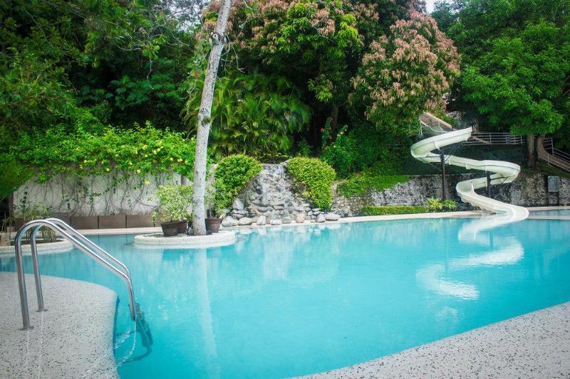 Hotel Almont Beach Resort