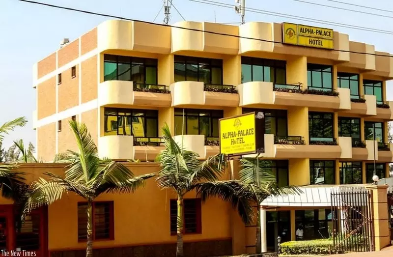 هتل Alpha Palace