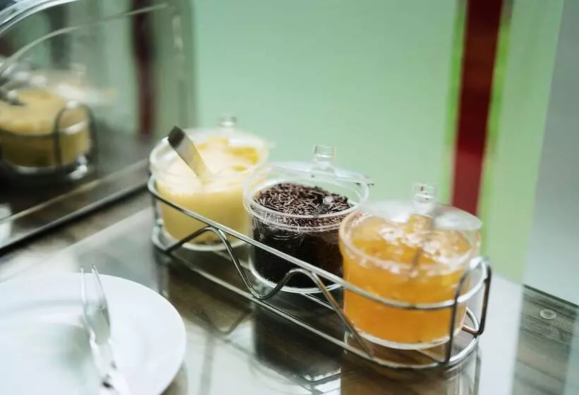 Amaris Hotel Mampang   Jakarta