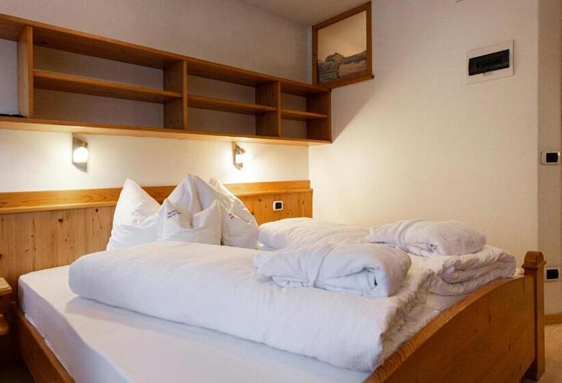 هتل Apartments & Garnì Pre Da Nai