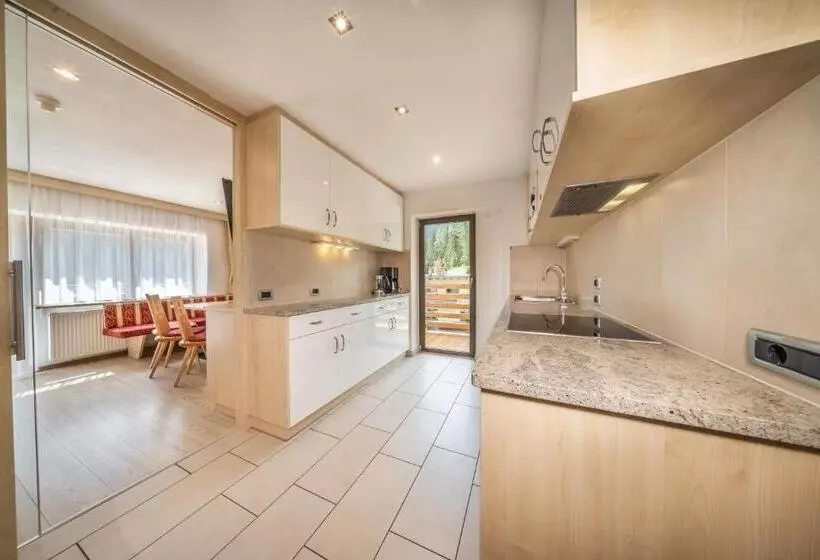 ホテル Apartments & Garnì Pre Da Nai