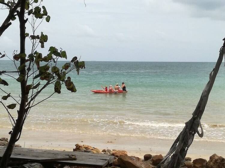 فندق Bonhomie Beach Cottages