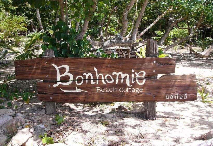 فندق Bonhomie Beach Cottages