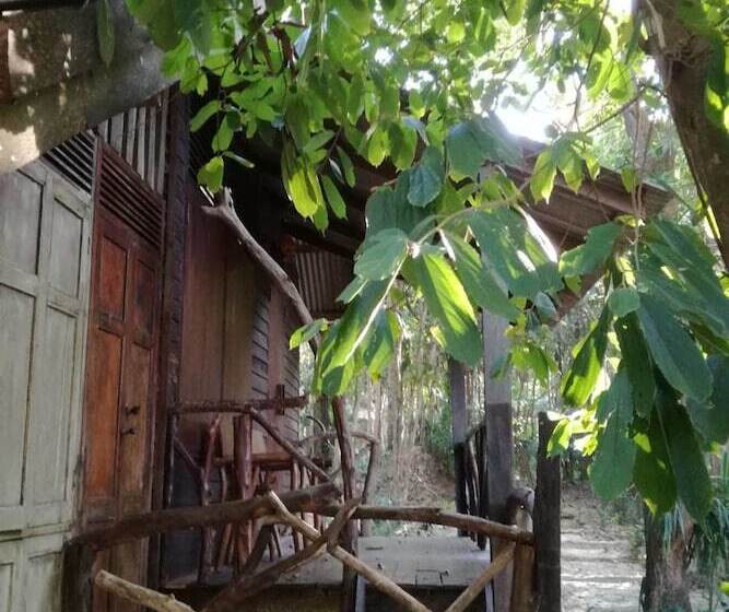 فندق Bonhomie Beach Cottages