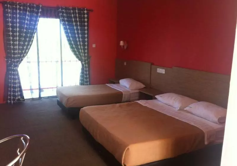 Hotelli Home Beach Village Resort