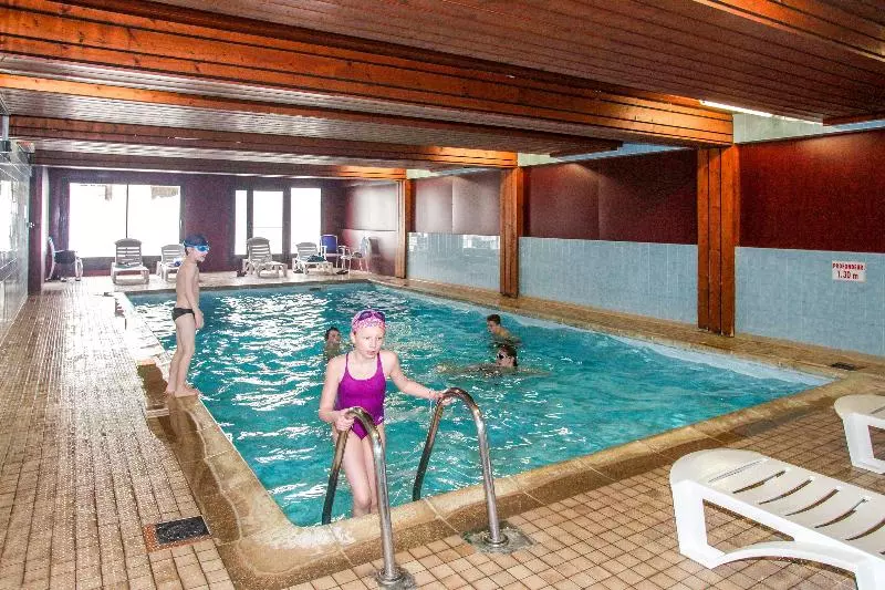 ホテル Odalys Chalet Alpina Aux Deux Alpes