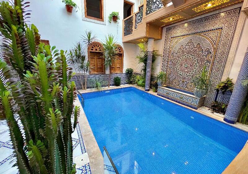 酒店 Riad Marjana Suites & Spa