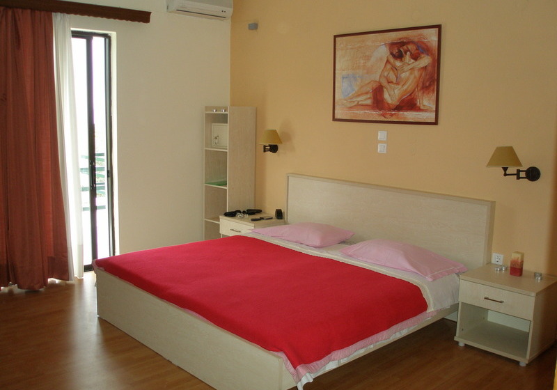 בית מלון כפרי Sula Roka Studios