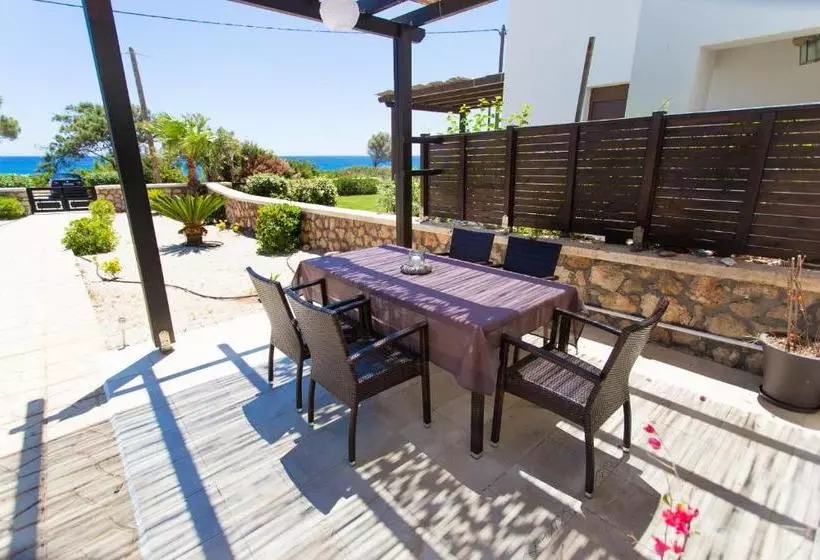 Hotelli Villa Sunrise