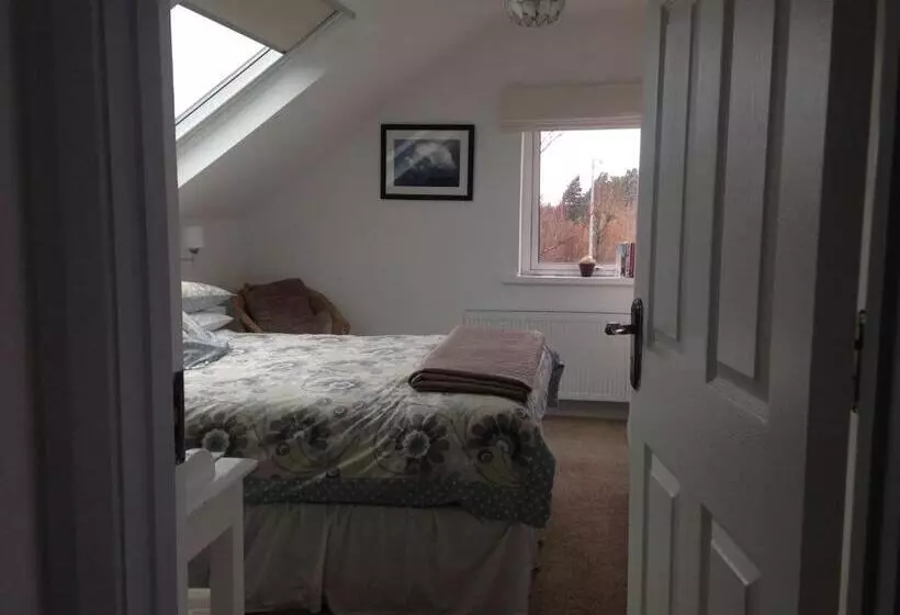 تختخواب و صبحانه Inisean Ocean View