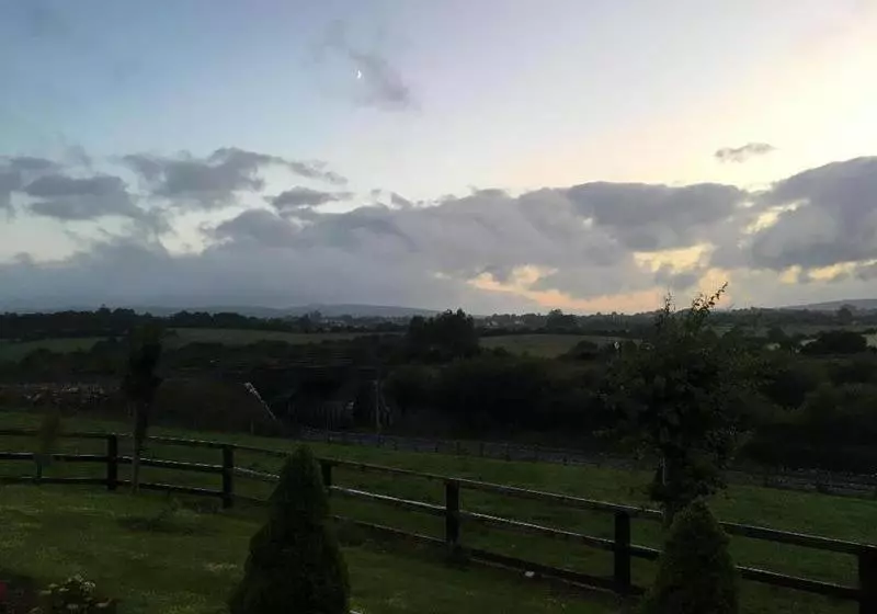 ベッドアンドブレックファースト Reades Farmhouse