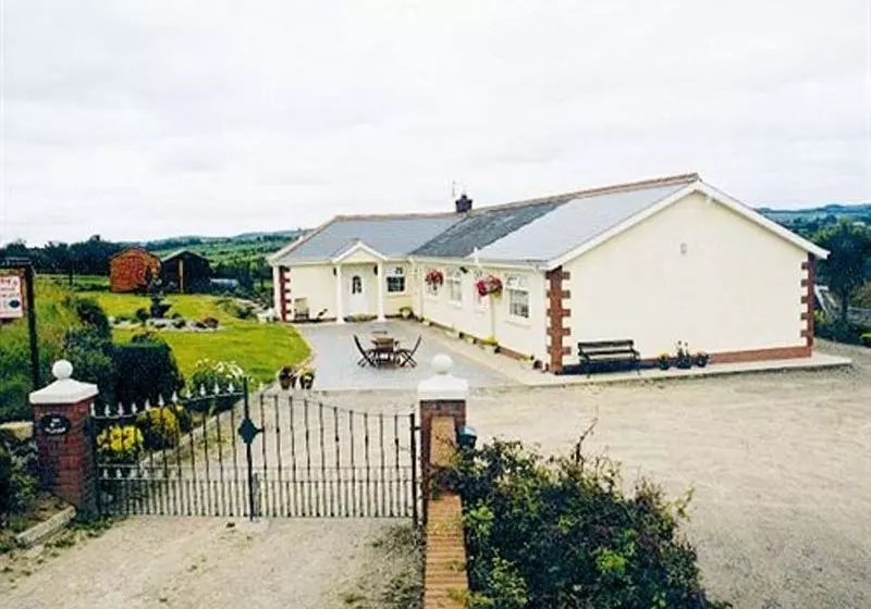 ベッドアンドブレックファースト Reades Farmhouse