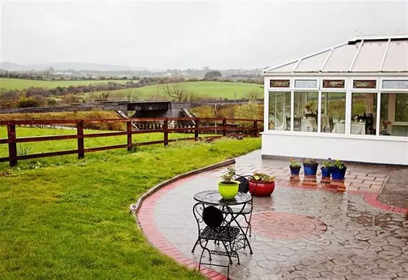 ベッドアンドブレックファースト Reades Farmhouse