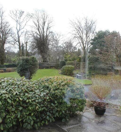 Carrowntober House B & B