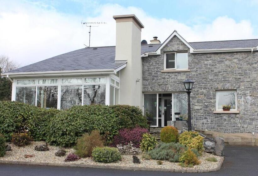 Carrowntober House B & B