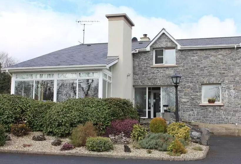 Carrowntober House B & B