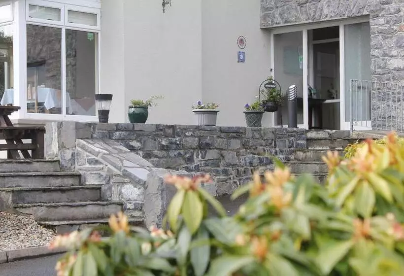 Carrowntober House B & B