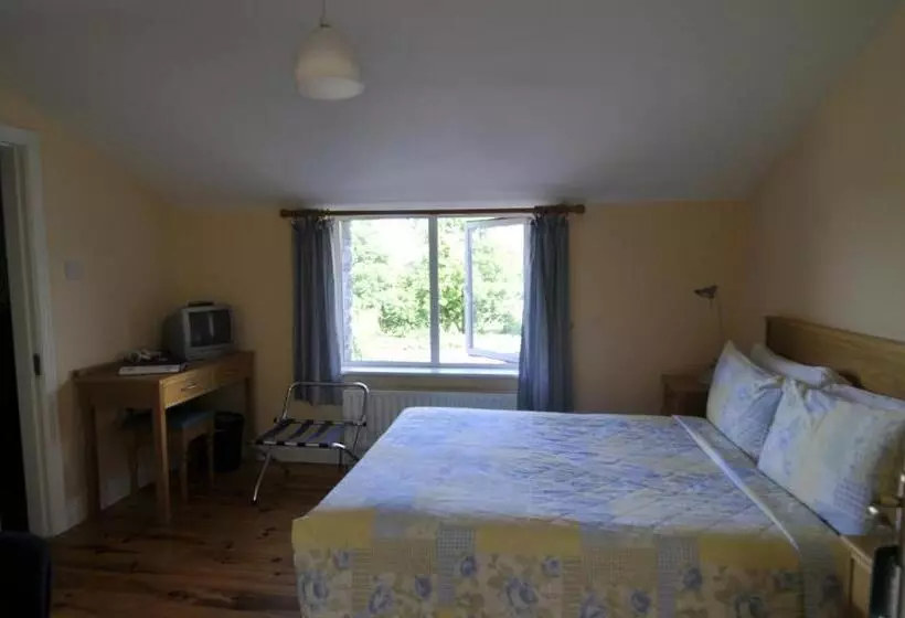 Carrowntober House B & B