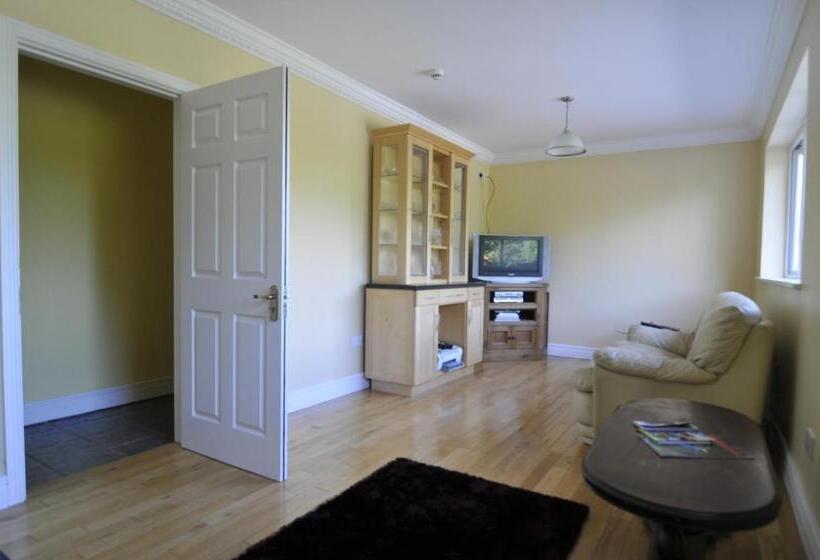 Carrowntober House B & B