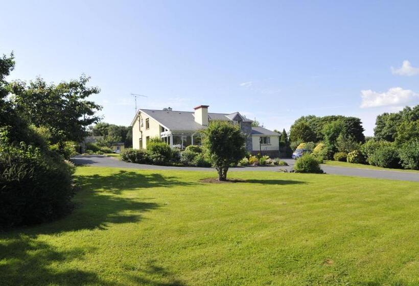 Carrowntober House B & B