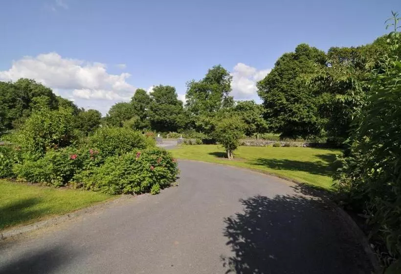 Carrowntober House B & B