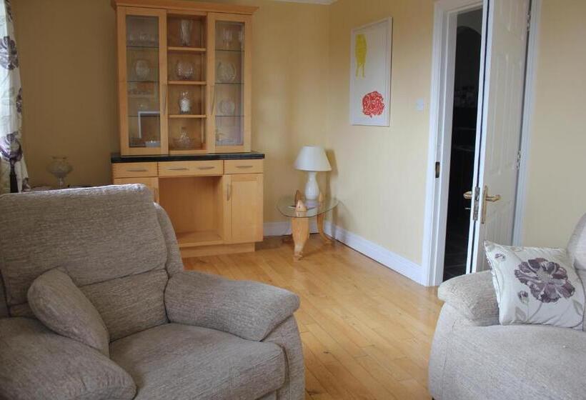 Carrowntober House B & B