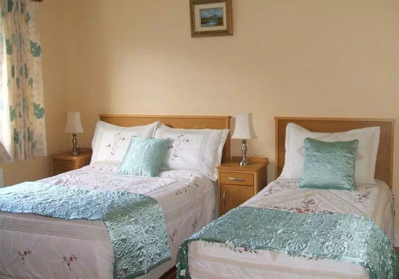 Carrowntober House B & B