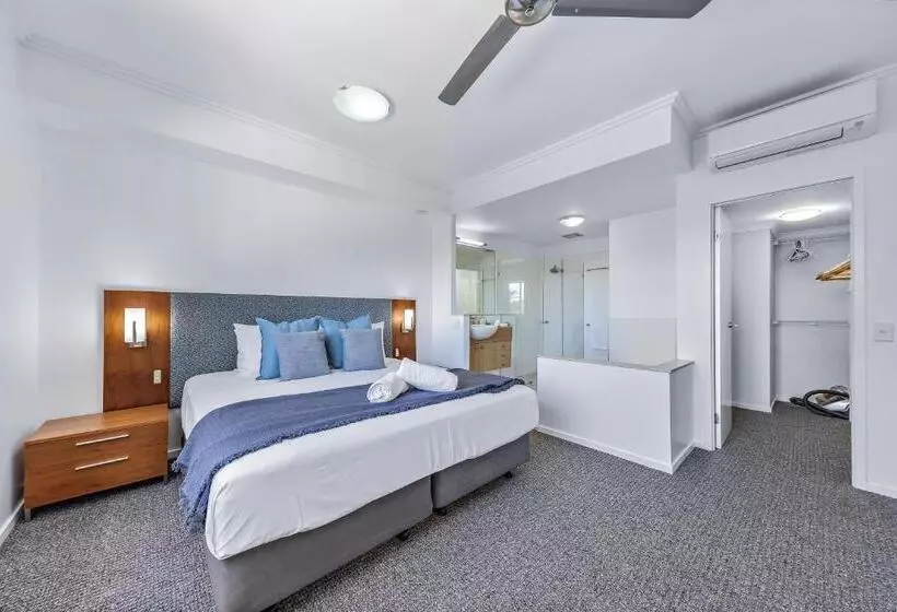 هتل Airlie Summit Apartments