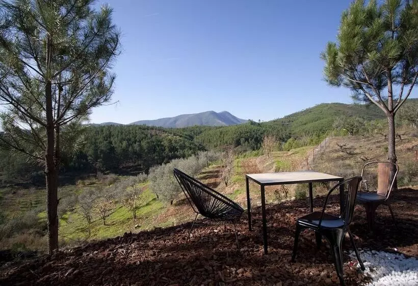 Hotelli Akassa Alojamientos Bioclimáticos