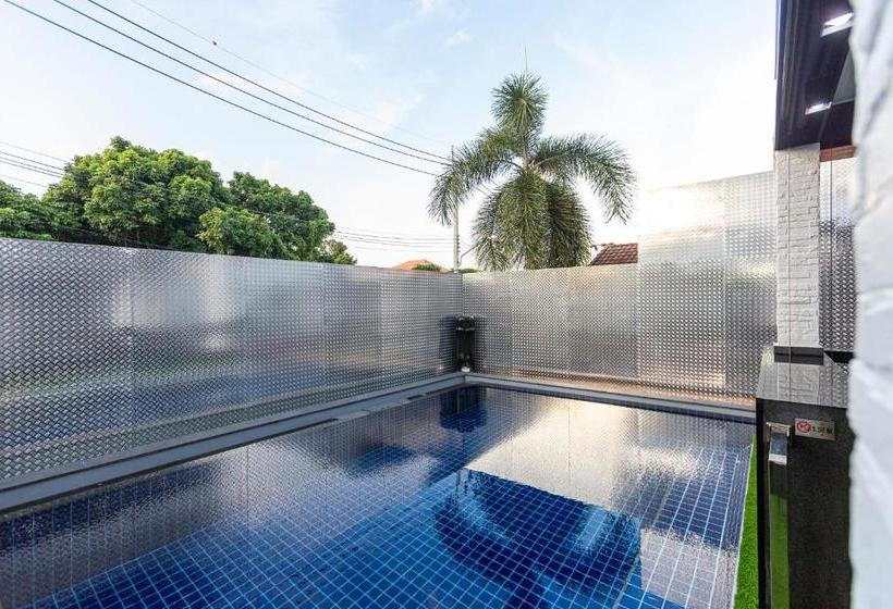 ホテル Greg's Residence