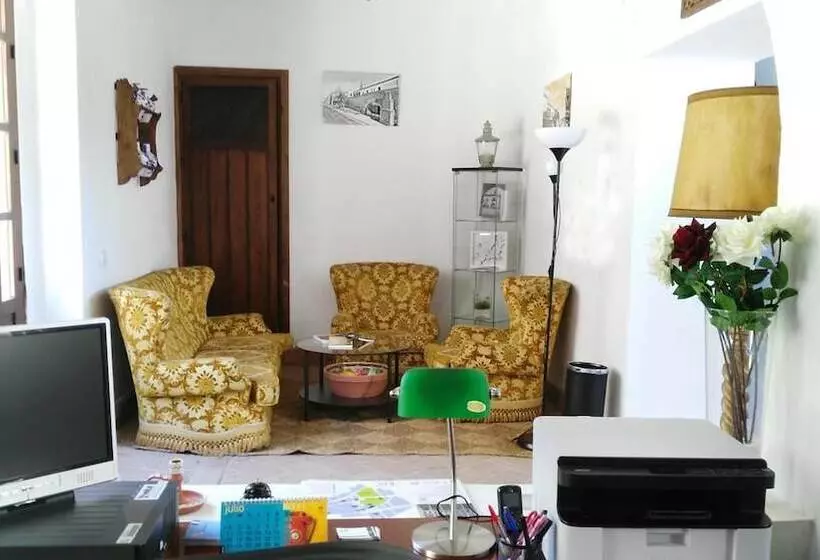 Hotelli Hospedería Convento De Santa Clara