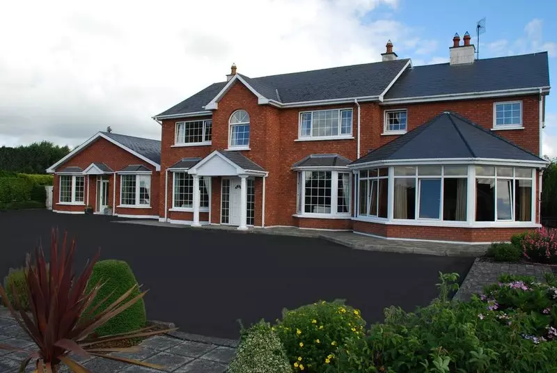 Killarney House Bed & Breakfast