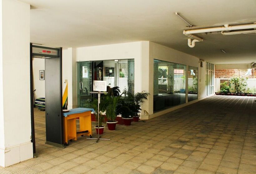 هتل Allegro Holiday Suites