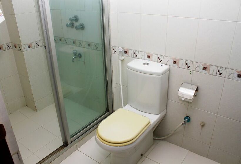 هتل Allegro Holiday Suites