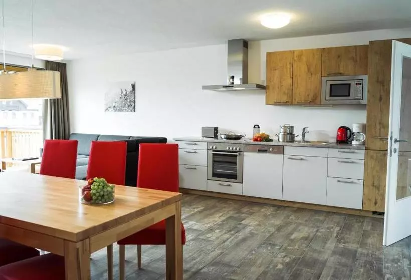ホテル Alpenparks Residence Zell Am See