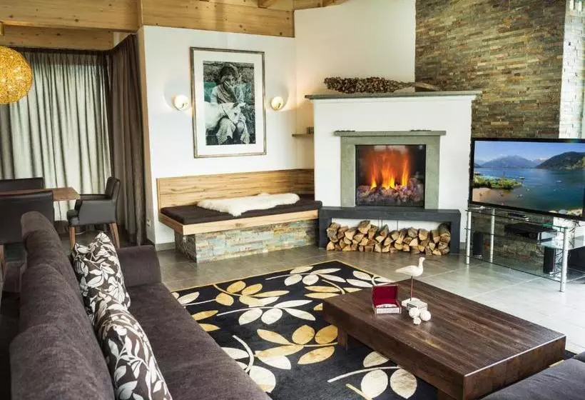 ホテル Alpenparks Residence Zell Am See
