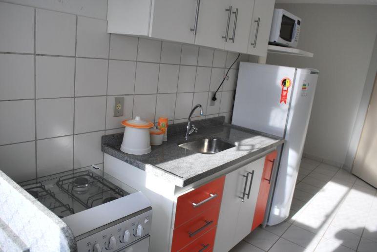 בית מלון כפרי Aquarius  Achei Ferias