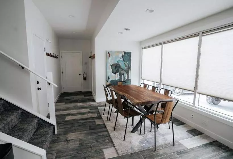 Hotelli Basecamp Resorts Canmore