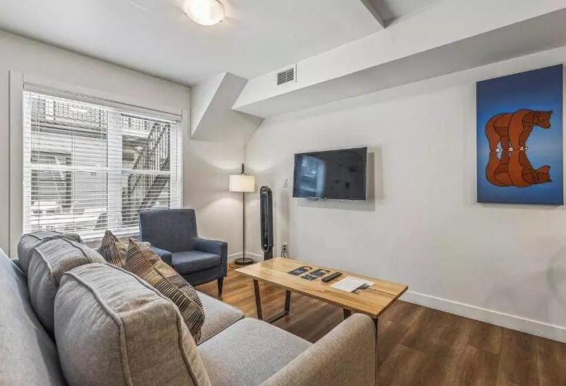 Hotelli Basecamp Resorts Canmore