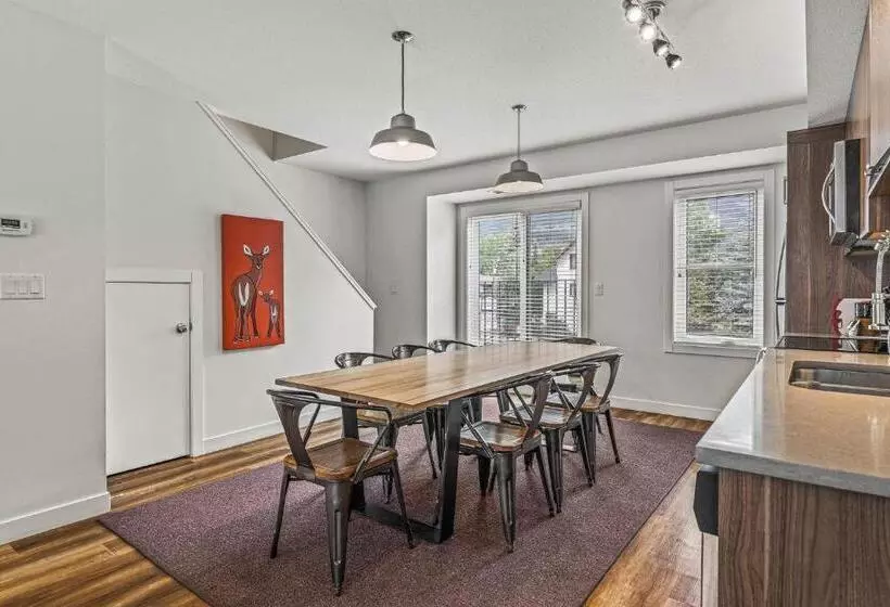 Hotelli Basecamp Resorts Canmore