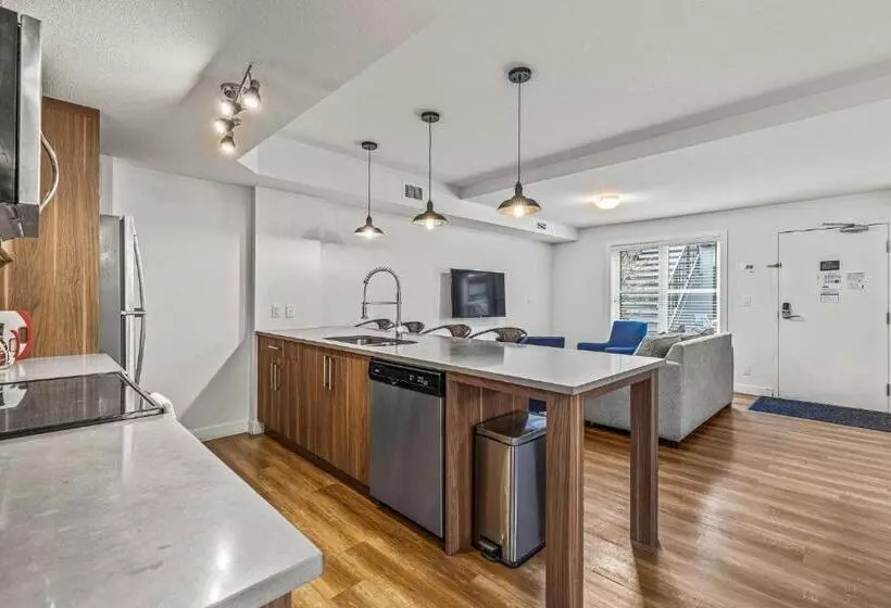 Hotelli Basecamp Resorts Canmore