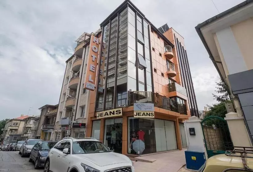 ホテル Caro Apartments & Rooms