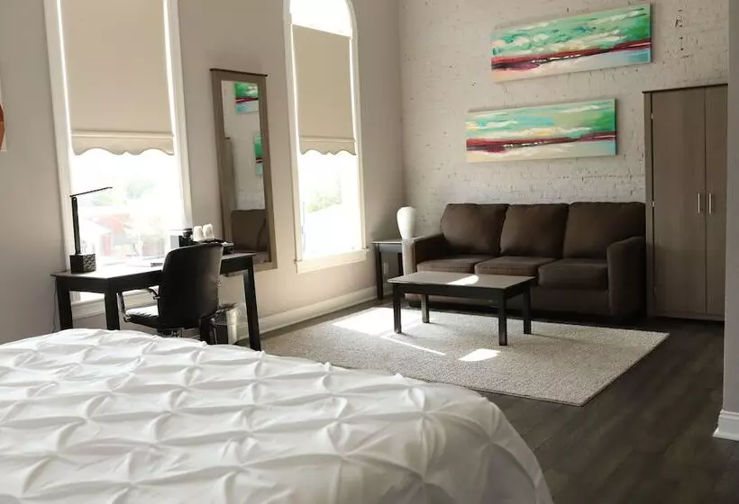 Hotelli Cornerstone Inn